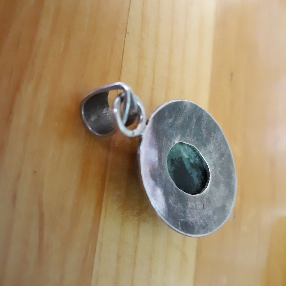 Oblong Circular  Hand Crafted Pendant with Bail - Picture 5 of 8